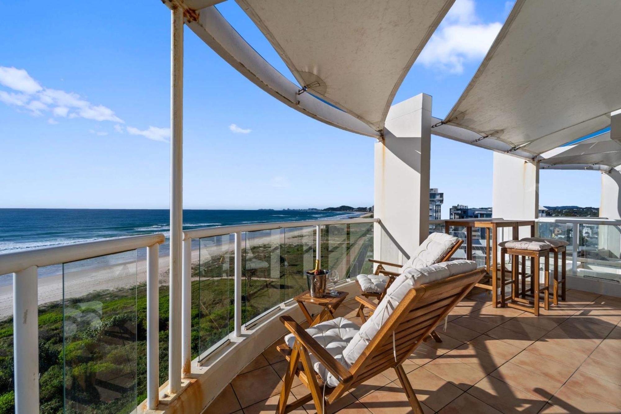 Penthouse Views With Private Rooftop Terrace *
